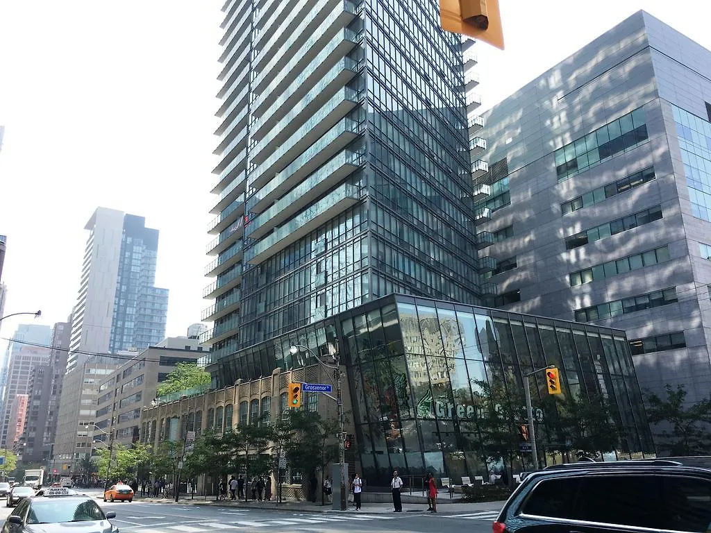 Canada Suites - 832 Bay St. تورونتو 0*,  كندا